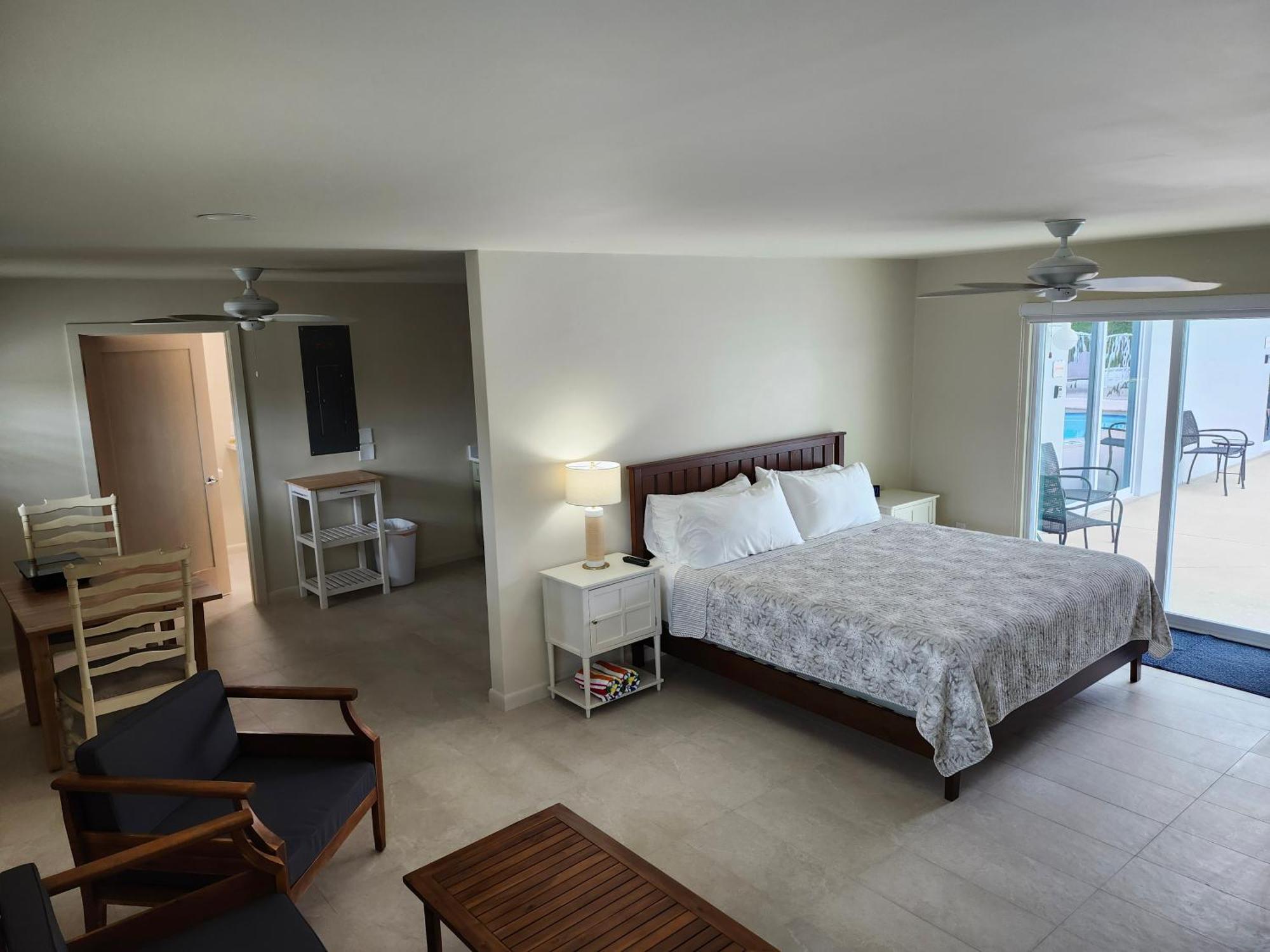 Sunshine Island Inn - Adults Only 새니벨 외부 사진