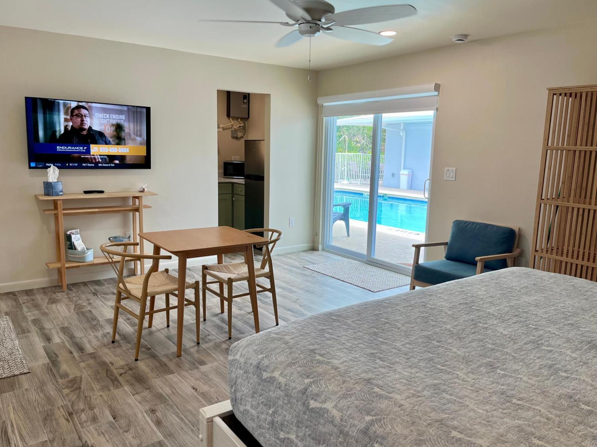 Sunshine Island Inn - Adults Only 새니벨 외부 사진