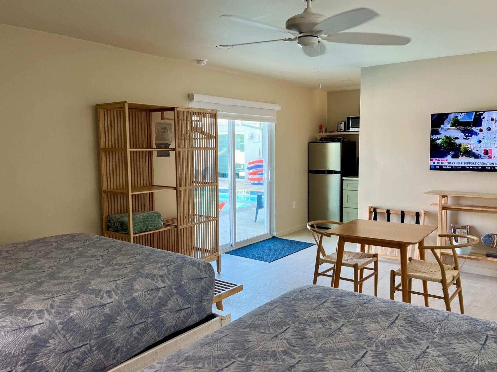 Sunshine Island Inn - Adults Only 새니벨 외부 사진